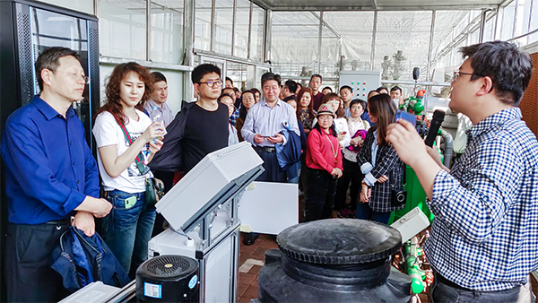 91视频网址入口技术专家为培训班介绍水肥一体化系统 91视频网址入口技术专家为培训班介绍水肥一体化系统