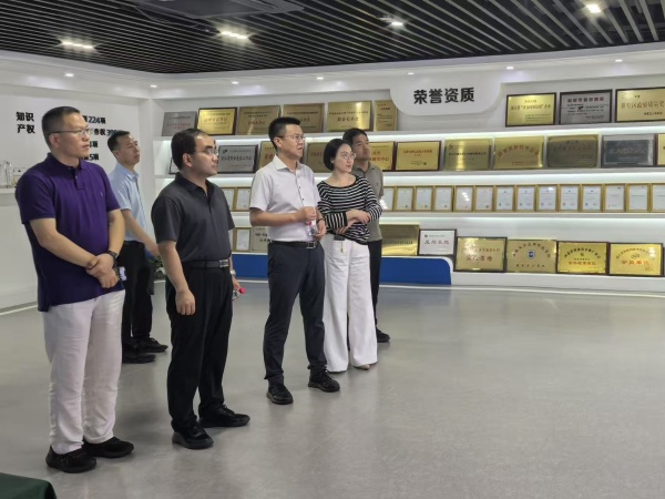 1750908052210811.jpg 展厅一_副本.jpg